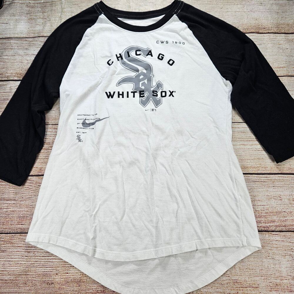 Nike Women's Chicago White Sox Raglan Baseball Tee White Black S
